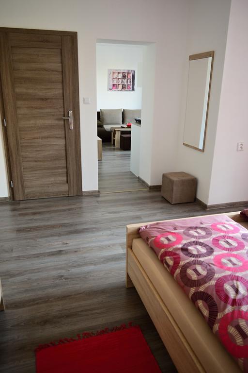 Apartmany Lenko - Near Thermal Aquapark Tatralandia Липтовски-Микулаш Экстерьер фото