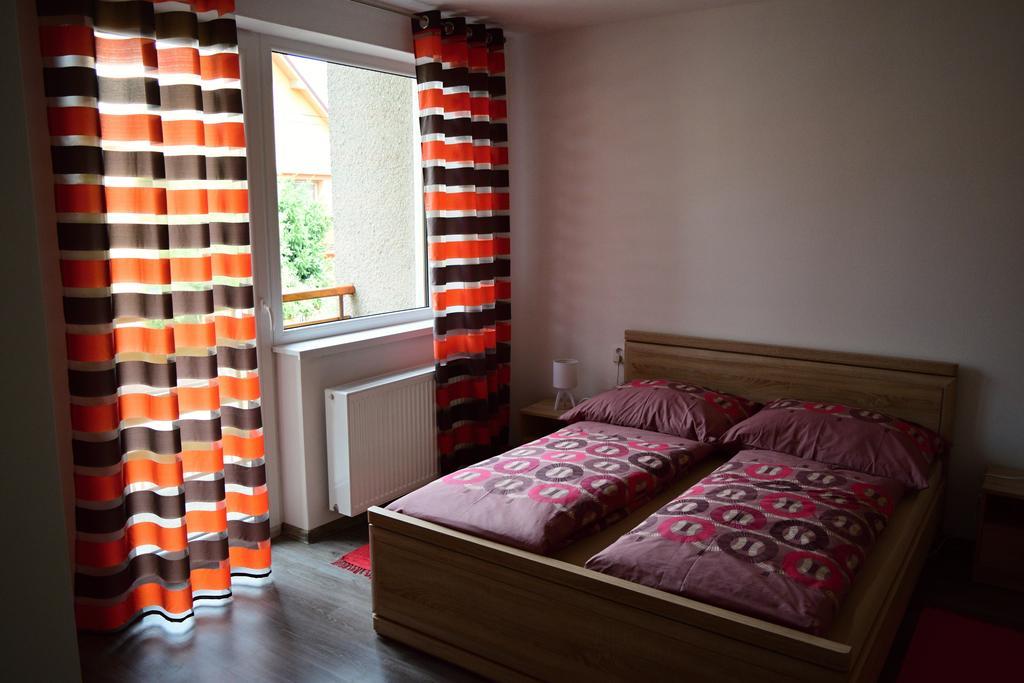 Apartmany Lenko - Near Thermal Aquapark Tatralandia Липтовски-Микулаш Экстерьер фото